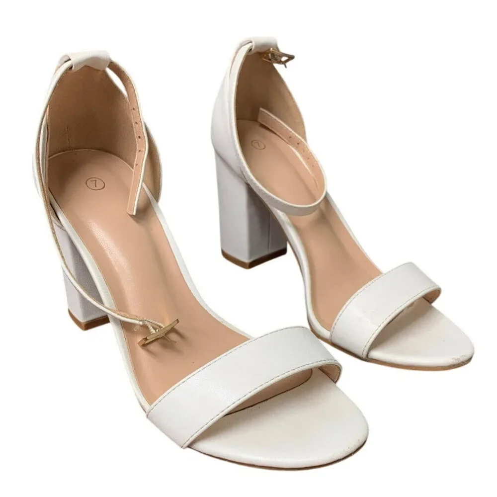 Coasis Womens Size 7 White 3.5